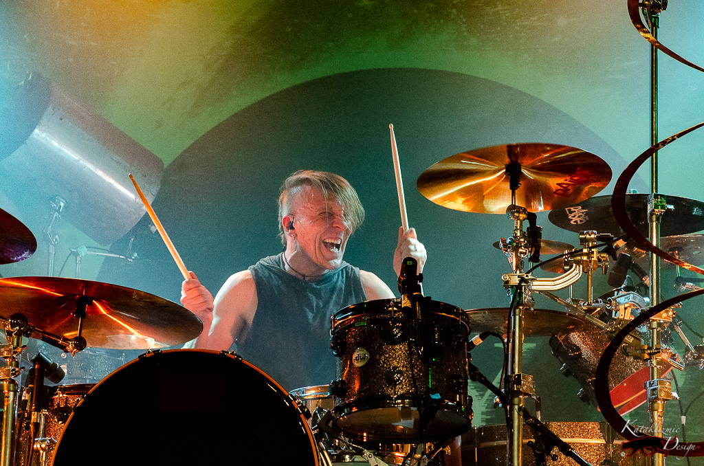 Mikko Sirén of Apocalyptica performing