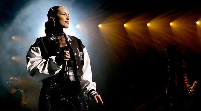 REVIEW: Alicia Keys Still Burns Brightly in a Spectacular Arizona Performance (9-10-22)
