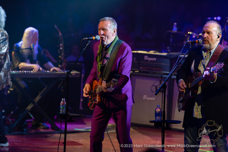 Ringo Starr & His All-Starr Band Plays an Evening of All-Starr Hits in ...