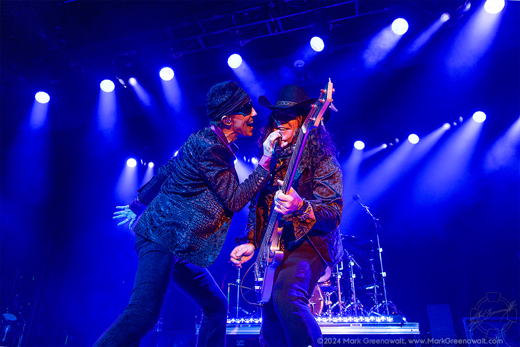 Gary Cherone (Vocalist) and Pat Badger (Bassist) of Extreme
